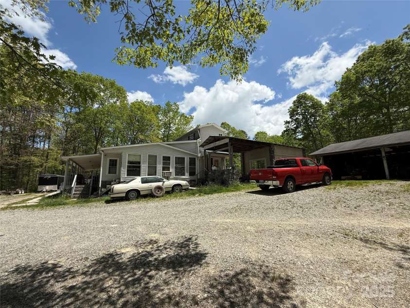 630 Deer Chase Circle, Cedar Mountain, NC 28718.  MLS# CAR4256773, YatesRealty ID 18626. 
