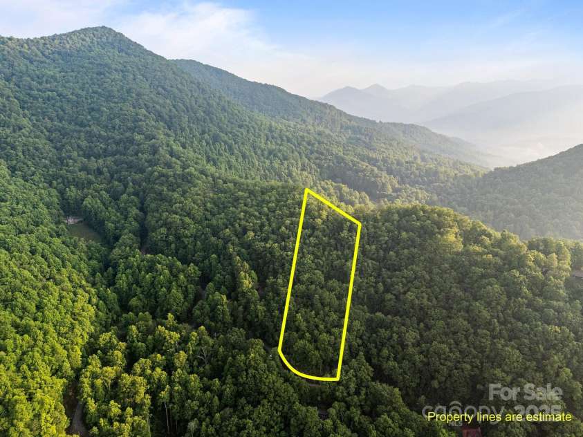10 Turkey Trot Trail, Sylva, NC 28779.  MLS# CAR4268592, YatesRealty ID 18627. 