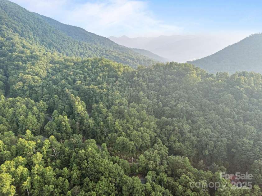 10 Turkey Trot Trail, Sylva, NC 28779.  MLS# CAR4268592, YatesRealty ID 18627. 