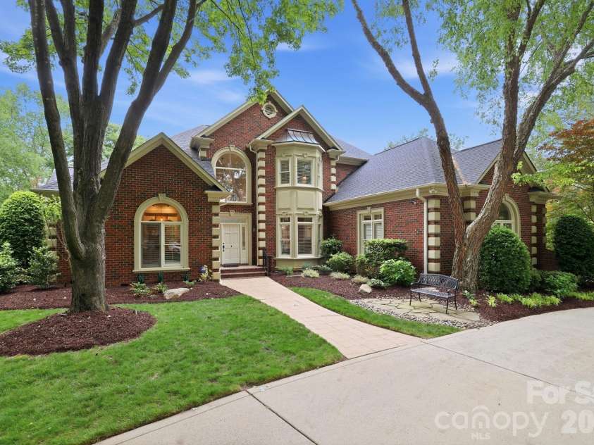 12503 Three Lakes Drive, Charlotte, NC 28277.  MLS# CAR4361015, YatesRealty ID 18628. 
