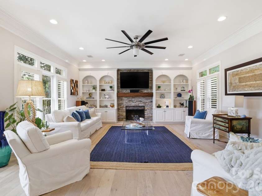 12503 Three Lakes Drive, Charlotte, NC 28277.  MLS# CAR4361015, YatesRealty ID 18628. 