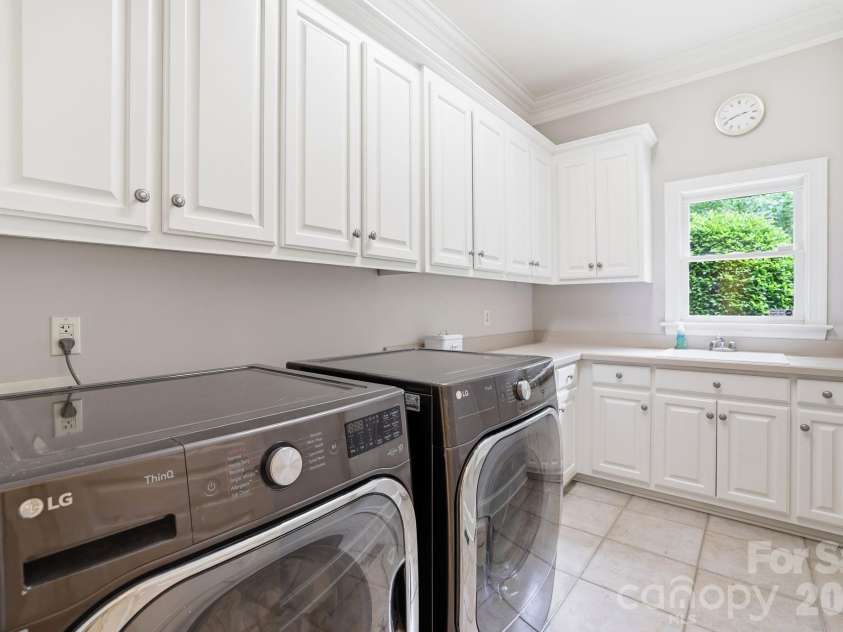12503 Three Lakes Drive, Charlotte, NC 28277.  MLS# CAR4361015, YatesRealty ID 18628. 