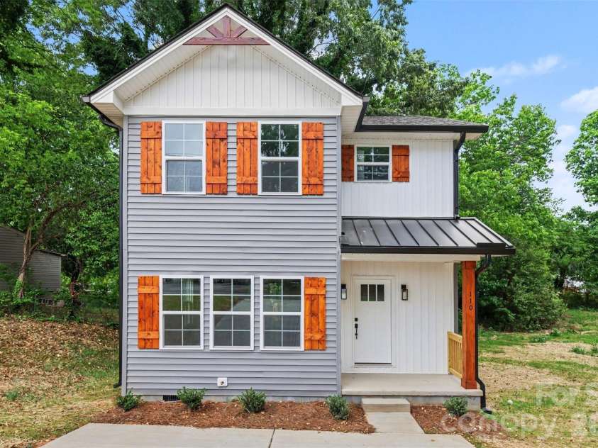 112 Hilltop Drive, Gastonia, NC 28054.  MLS# CAR4370883, YatesRealty ID 18629. 