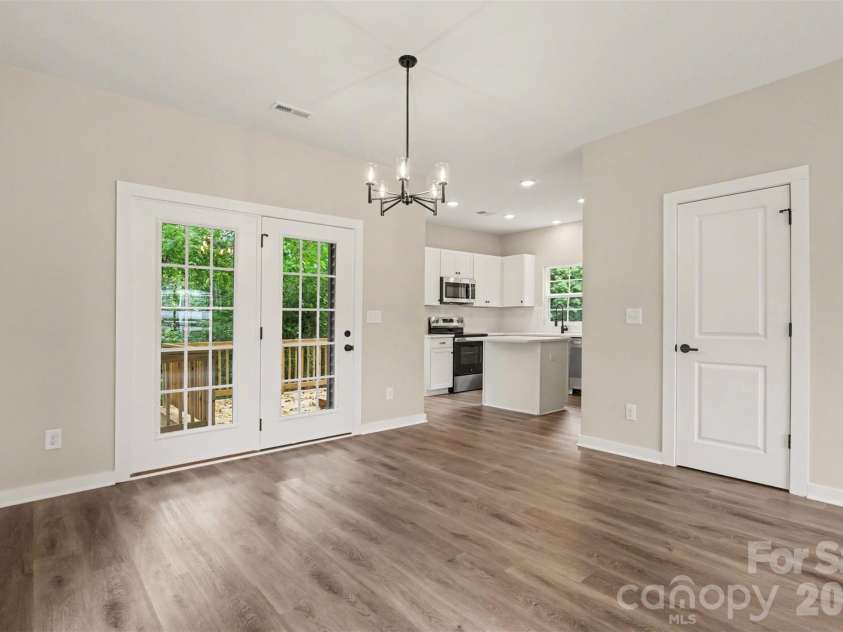 112 Hilltop Drive, Gastonia, NC 28054.  MLS# CAR4370883, YatesRealty ID 18629. 