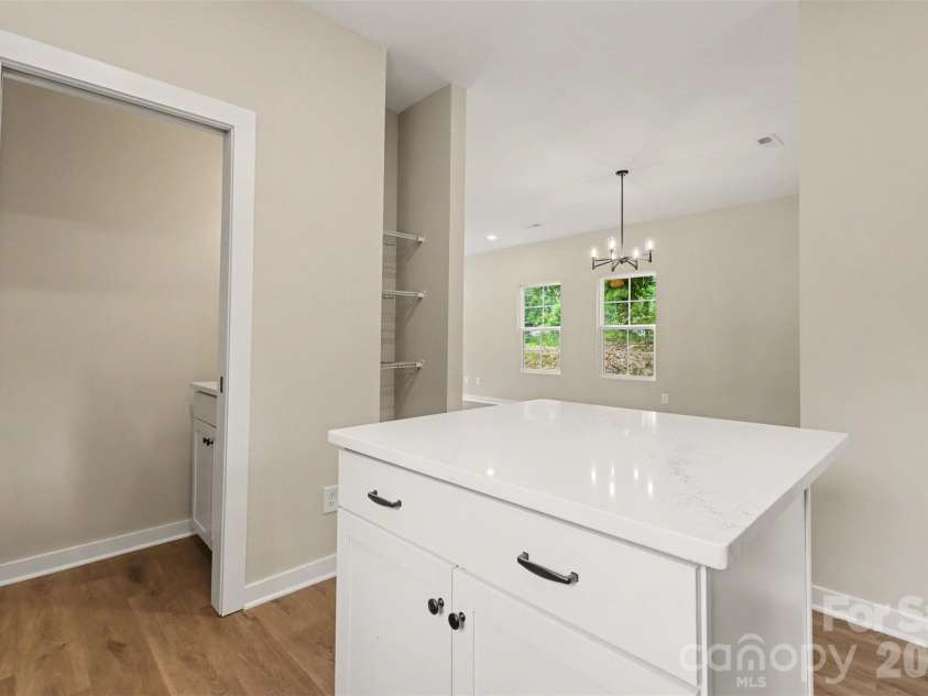 112 Hilltop Drive, Gastonia, NC 28054.  MLS# CAR4370883, YatesRealty ID 18629. 