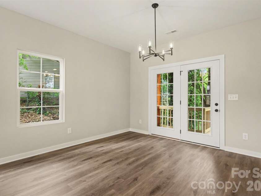 112 Hilltop Drive, Gastonia, NC 28054.  MLS# CAR4370883, YatesRealty ID 18629. 