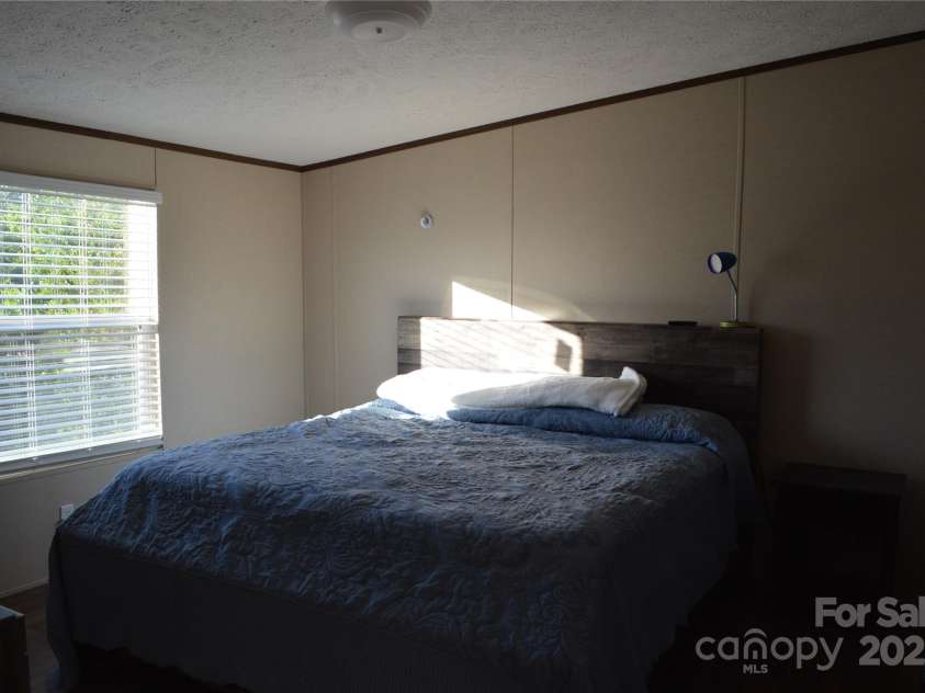 105 Ager Drive, Kings Mountain, NC 28086.  MLS# CAR4316839, YatesRealty ID 1863. 