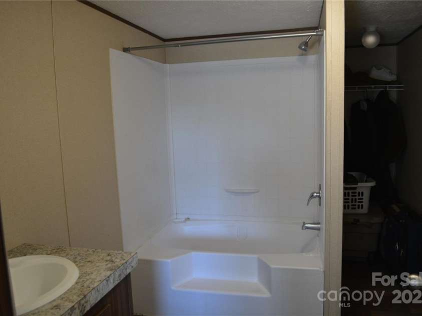 105 Ager Drive, Kings Mountain, NC 28086.  MLS# CAR4316839, YatesRealty ID 1863. 