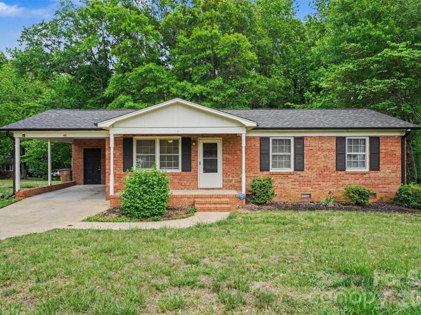 1332 Frederick Street, Shelby, NC 28150.  MLS# CAR4374077, YatesRealty ID 18630. 