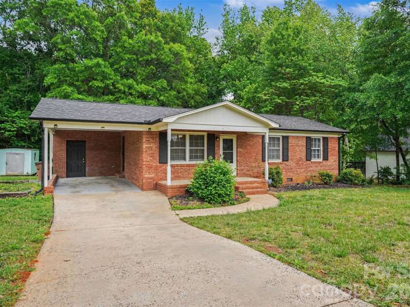 1332 Frederick Street, Shelby, NC 28150.  MLS# CAR4374077, YatesRealty ID 18630. 