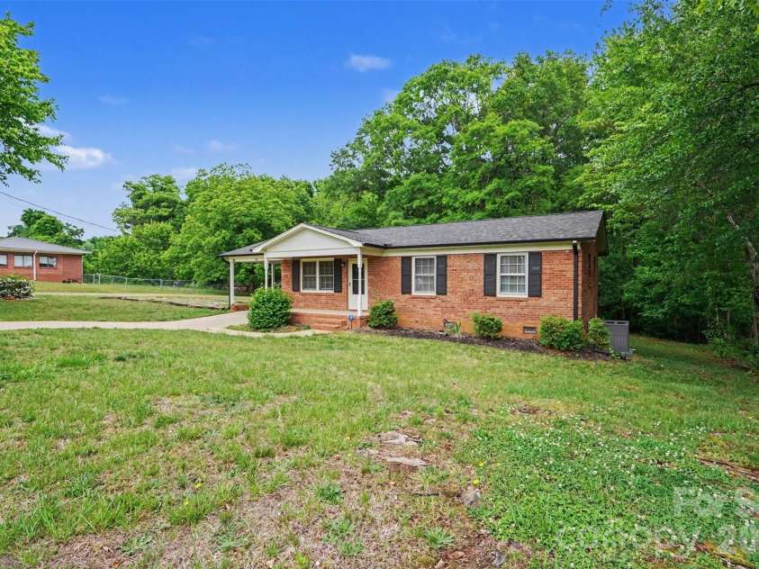 1332 Frederick Street, Shelby, NC 28150.  MLS# CAR4374077, YatesRealty ID 18630. 