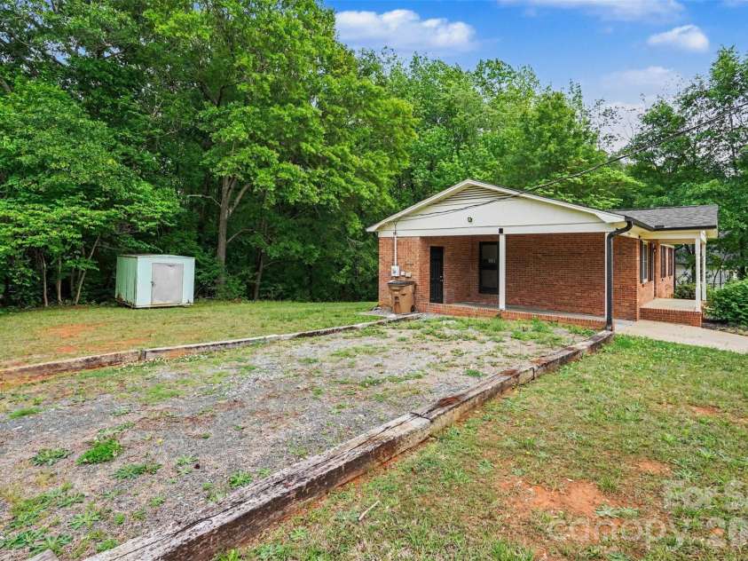 1332 Frederick Street, Shelby, NC 28150.  MLS# CAR4374077, YatesRealty ID 18630. 
