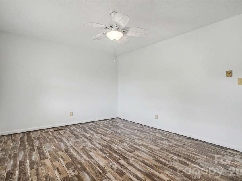 1332 Frederick Street, Shelby, NC 28150.  MLS# CAR4374077, YatesRealty ID 18630. 