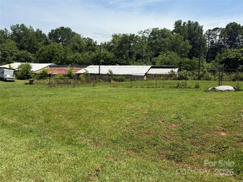 1821 Beaman Street, Shelby, NC 28152.  MLS# CAR4260027, YatesRealty ID 18630. 
