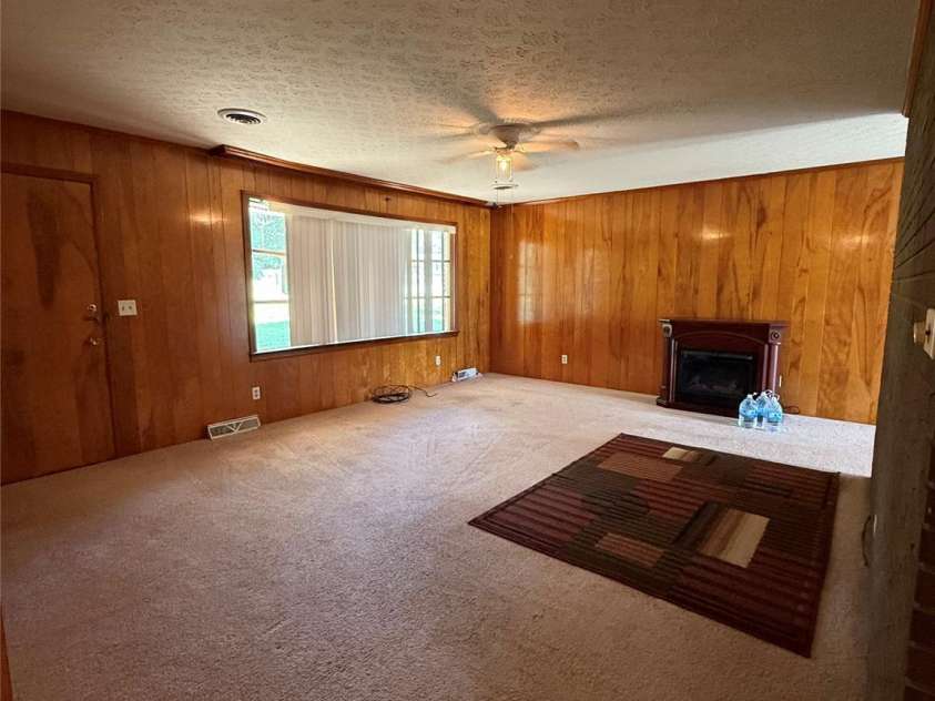 1821 Beaman Street, Shelby, NC 28152.  MLS# CAR4260027, YatesRealty ID 18630. 