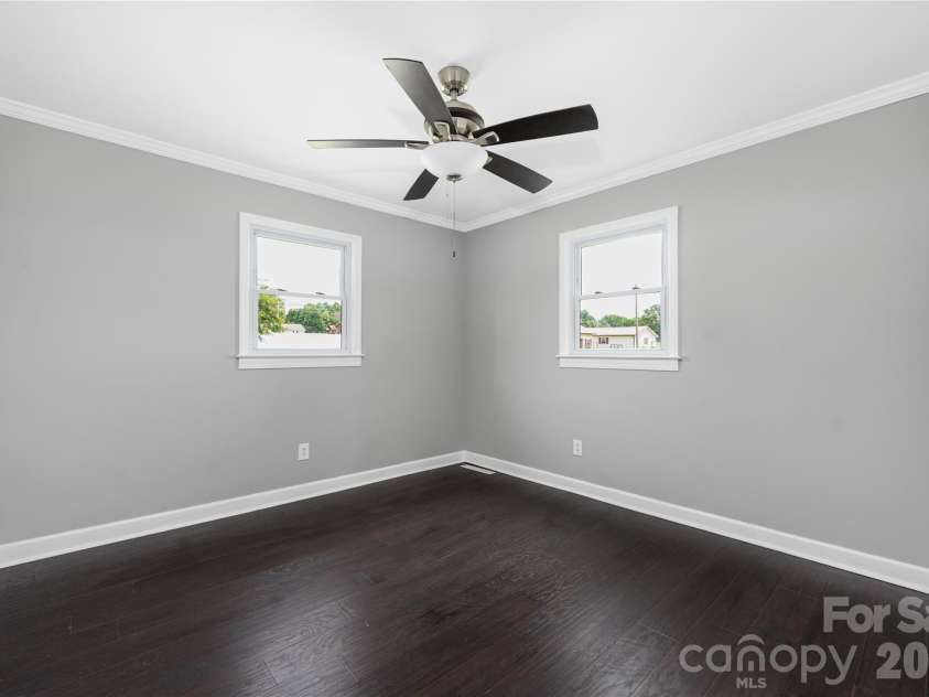 112 Robinette Lane, Statesville, NC 28625.  MLS# CAR4412009, YatesRealty ID 18631. 
