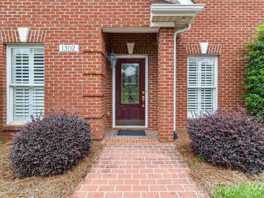 1302 Warrington Place, Rock Hill, SC 29732.  MLS# CAR4265675, YatesRealty ID 18631. 