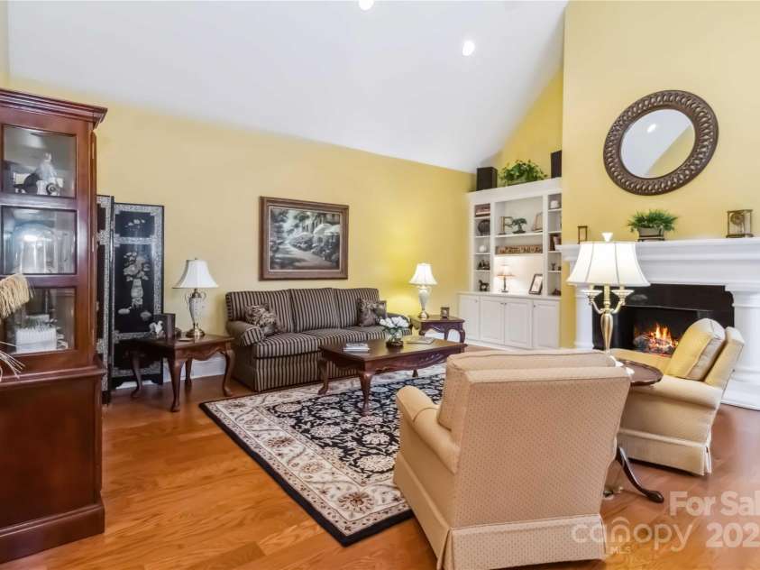 1302 Warrington Place, Rock Hill, SC 29732.  MLS# CAR4265675, YatesRealty ID 18631. 