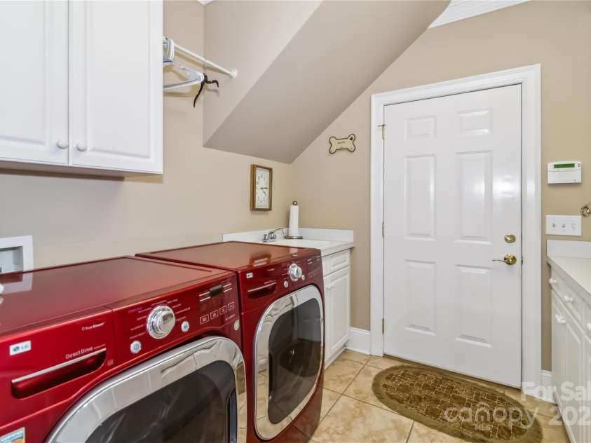 1302 Warrington Place, Rock Hill, SC 29732.  MLS# CAR4265675, YatesRealty ID 18631. 