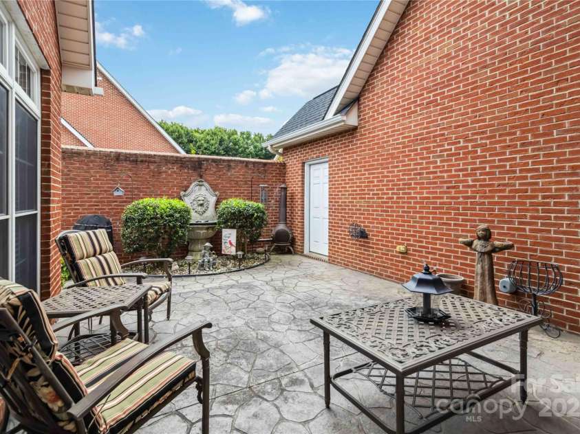 1302 Warrington Place, Rock Hill, SC 29732.  MLS# CAR4265675, YatesRealty ID 18631. 