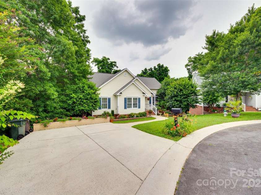 2132 Cubla Court, Rock Hill, SC 29732.  MLS# CAR4267606, YatesRealty ID 18632. 