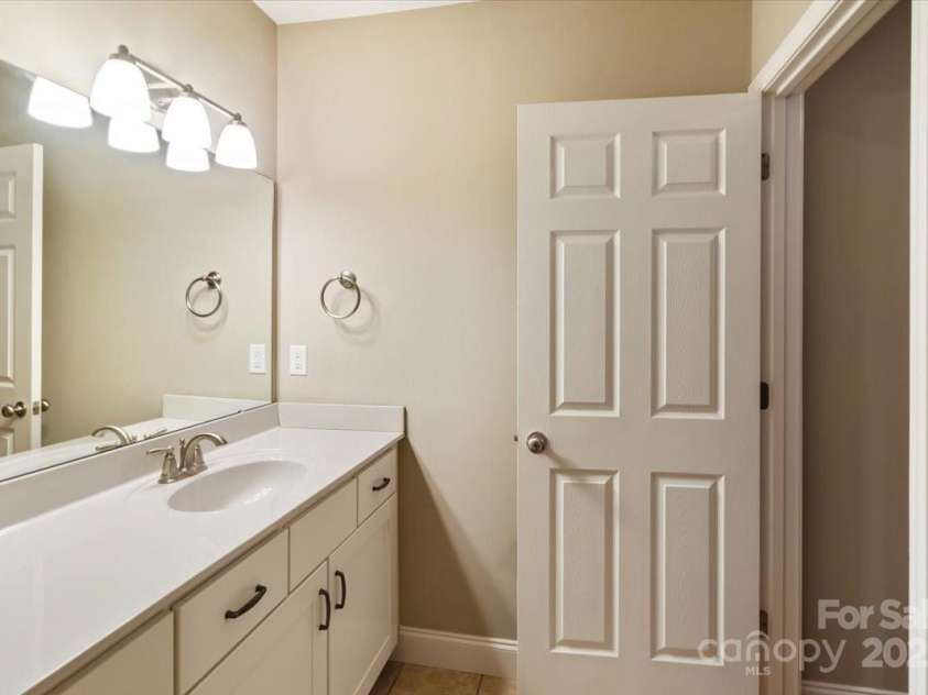 39 Curtis Miles Road, Alexander, NC 28701.  MLS# CAR4266171, YatesRealty ID 18633. Full Bath downstairs