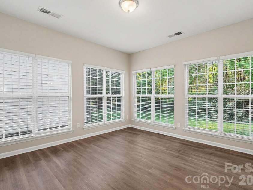 11632 Larix Drive, Charlotte, NC 28273.  MLS# CAR4369894, YatesRealty ID 18638. 