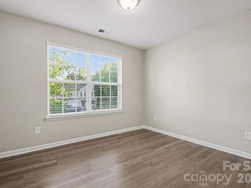 11632 Larix Drive, Charlotte, NC 28273.  MLS# CAR4369894, YatesRealty ID 18638. 