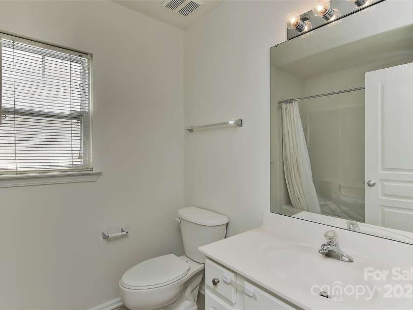 1037 Hammond Drive, Matthews, NC 28104.  MLS# CAR4246179, YatesRealty ID 18639. 