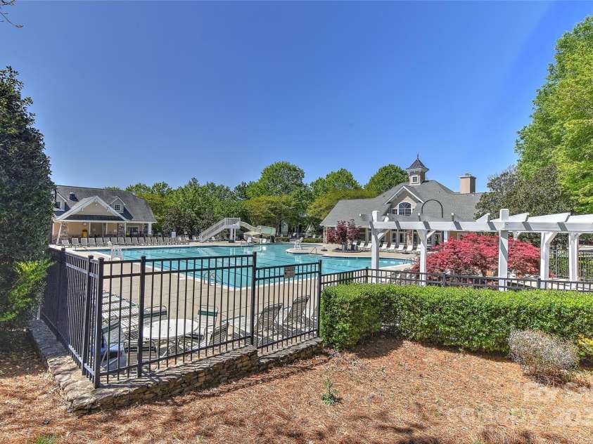 1037 Hammond Drive, Matthews, NC 28104.  MLS# CAR4246179, YatesRealty ID 18639. 