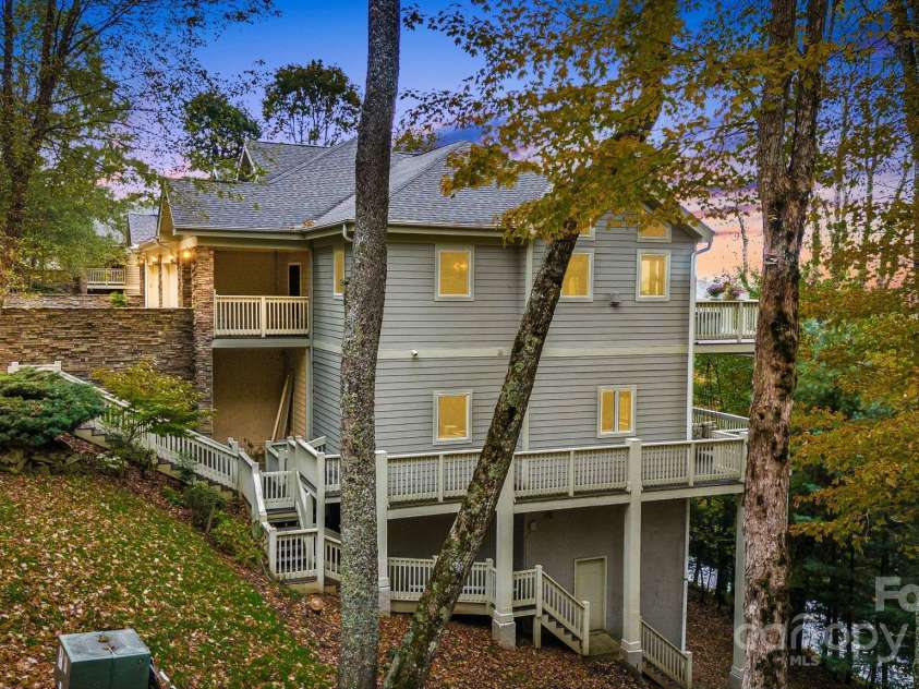 115 Mountainside Lane, Mars Hill, NC 28754.  MLS# CAR4310904, YatesRealty ID 1864. 