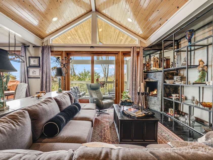 115 Mountainside Lane, Mars Hill, NC 28754.  MLS# CAR4310904, YatesRealty ID 1864. 