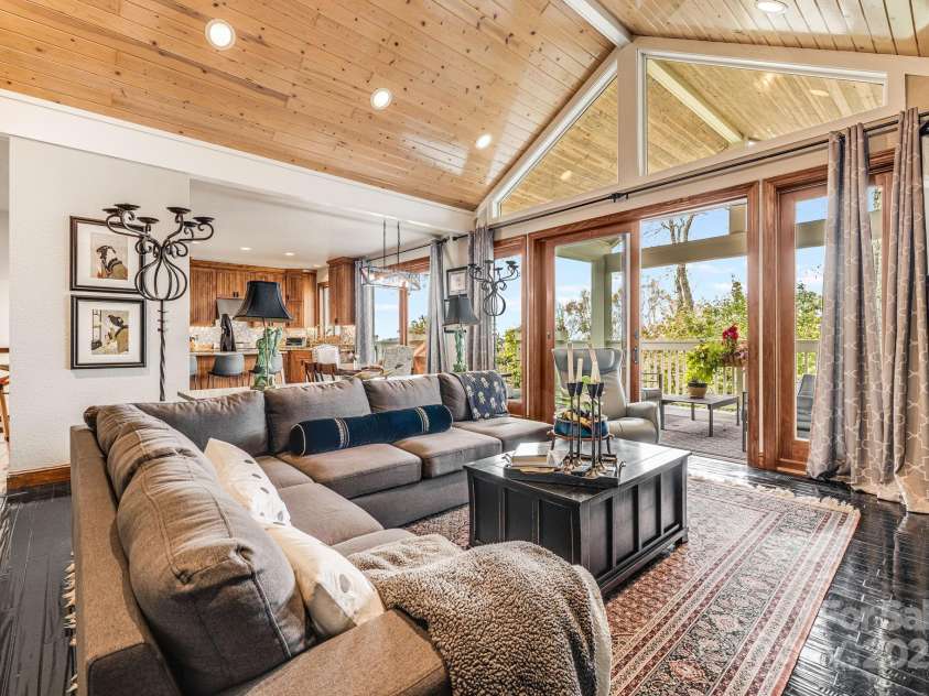 115 Mountainside Lane, Mars Hill, NC 28754.  MLS# CAR4310904, YatesRealty ID 1864. 