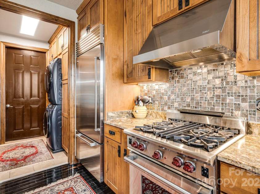 115 Mountainside Lane, Mars Hill, NC 28754.  MLS# CAR4310904, YatesRealty ID 1864. 