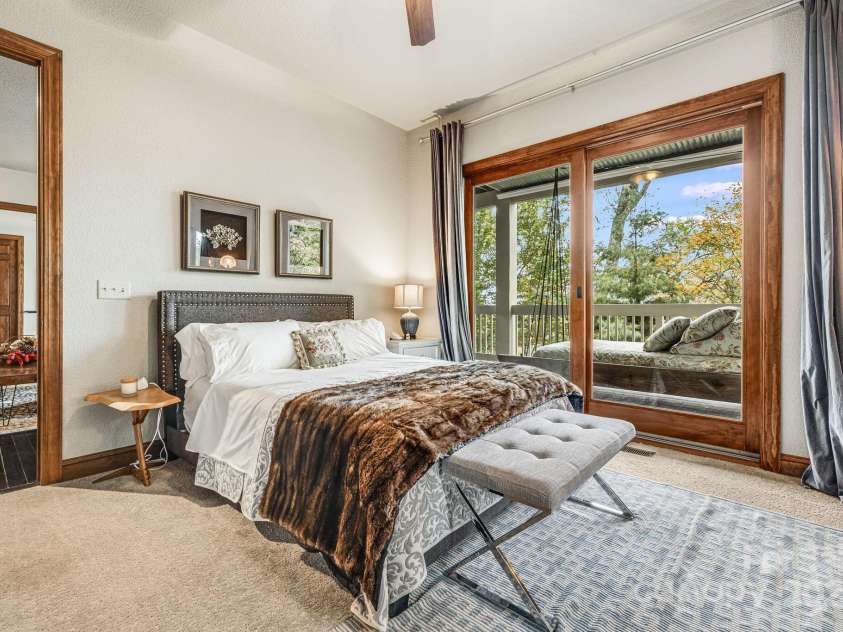 115 Mountainside Lane, Mars Hill, NC 28754.  MLS# CAR4310904, YatesRealty ID 1864. 