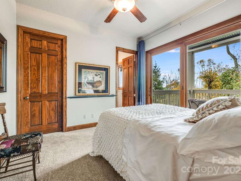 115 Mountainside Lane, Mars Hill, NC 28754.  MLS# CAR4310904, YatesRealty ID 1864. 