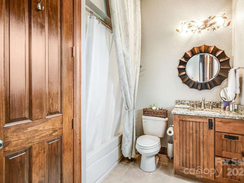 115 Mountainside Lane, Mars Hill, NC 28754.  MLS# CAR4310904, YatesRealty ID 1864. 