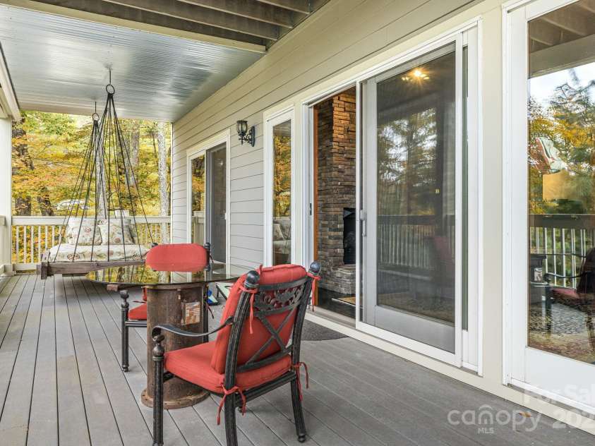 115 Mountainside Lane, Mars Hill, NC 28754.  MLS# CAR4310904, YatesRealty ID 1864. 