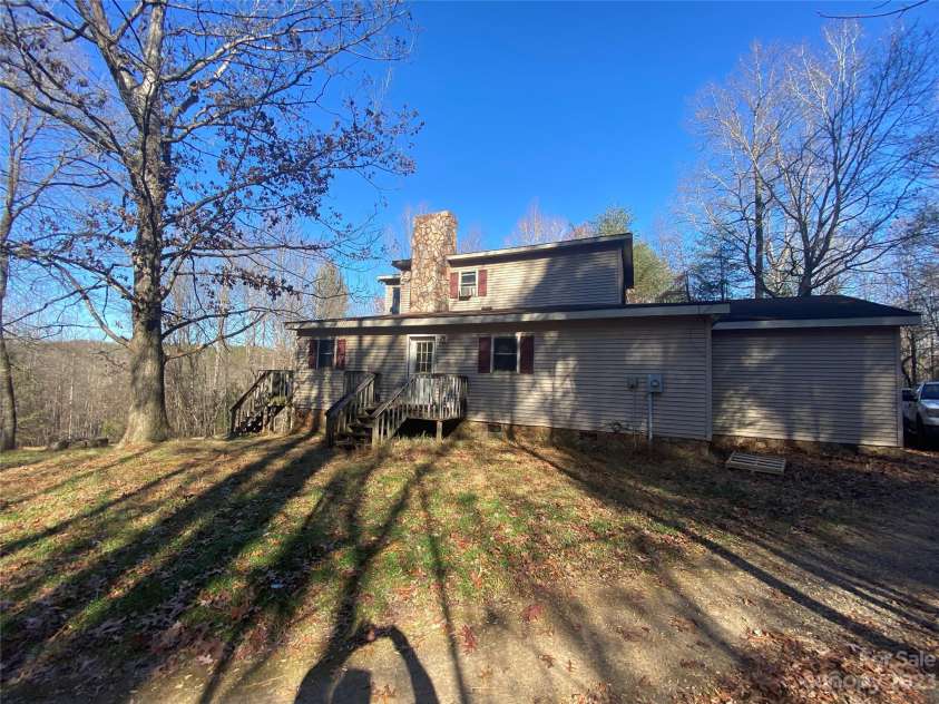 187 Newland Lane, Statesville, NC 28625.  MLS# CAR4092522, YatesRealty ID 1864. 