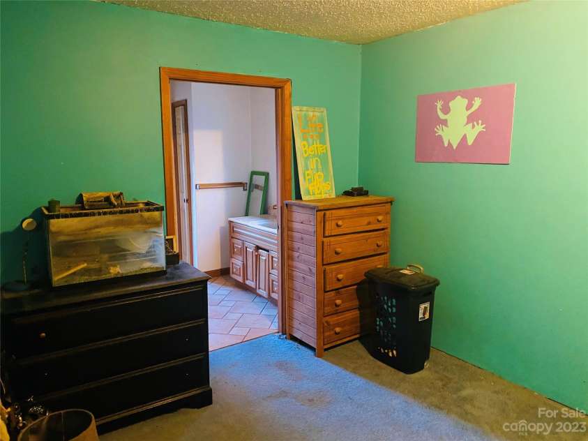 187 Newland Lane, Statesville, NC 28625.  MLS# CAR4092522, YatesRealty ID 1864. 