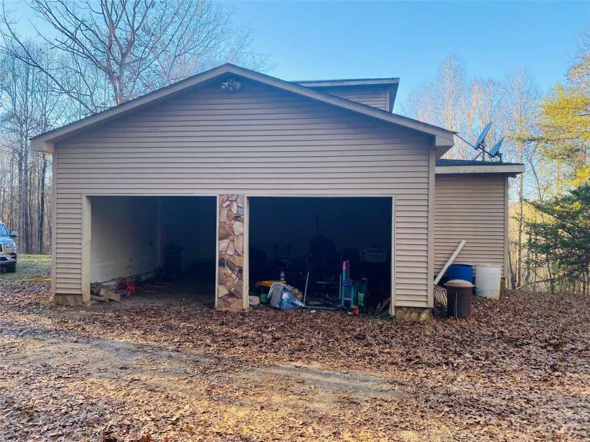 187 Newland Lane, Statesville, NC 28625.  MLS# CAR4092522, YatesRealty ID 1864. 