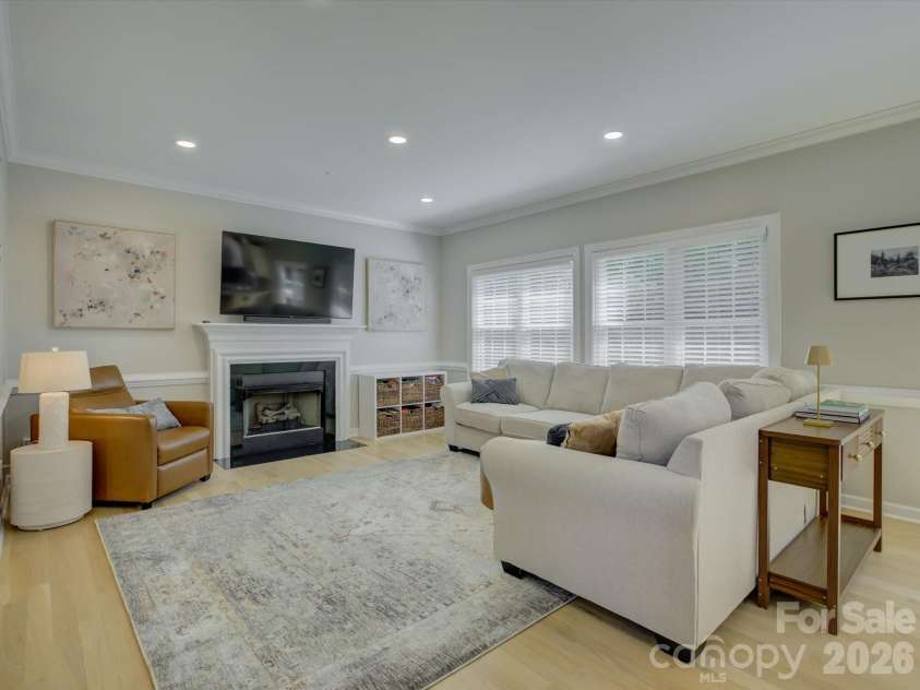 10907 Mcalpine Valley Court, Charlotte, NC 28277.  MLS# CAR4375796, YatesRealty ID 18640. 