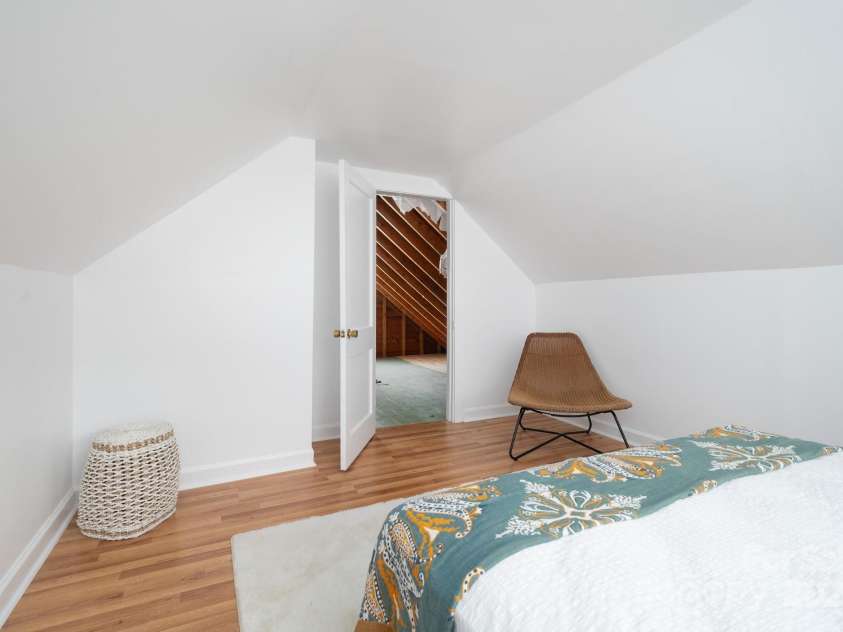 21 Lakeshore Drive, Asheville, NC 28804.  MLS# CAR4187343, YatesRealty ID 18641. Finished Bedroom Attic