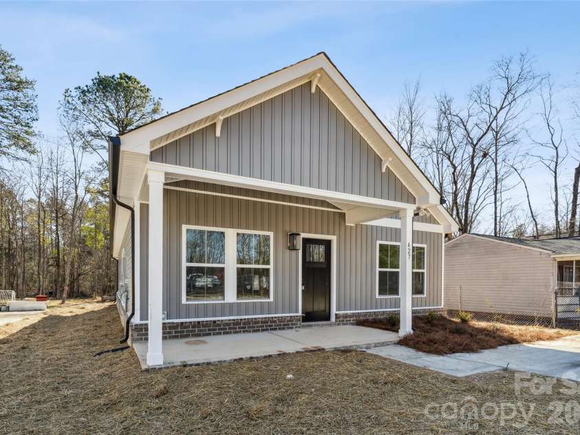 427 Mint Street, Rock Hill, SC 29730.  MLS# CAR4347556, YatesRealty ID 18641. 