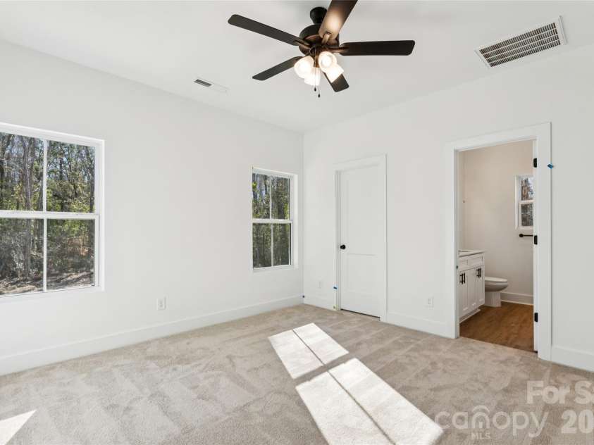 427 Mint Street, Rock Hill, SC 29730.  MLS# CAR4347556, YatesRealty ID 18641. 