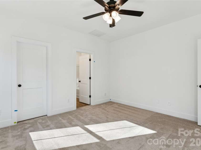 427 Mint Street, Rock Hill, SC 29730.  MLS# CAR4347556, YatesRealty ID 18641. 