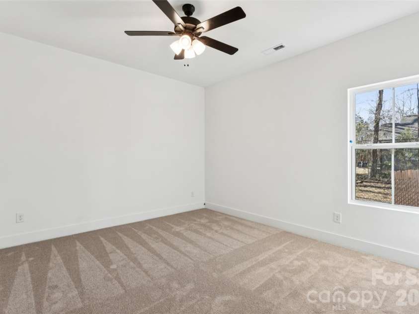 427 Mint Street, Rock Hill, SC 29730.  MLS# CAR4347556, YatesRealty ID 18641. 