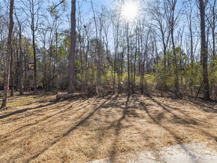 427 Mint Street, Rock Hill, SC 29730.  MLS# CAR4347556, YatesRealty ID 18641. 
