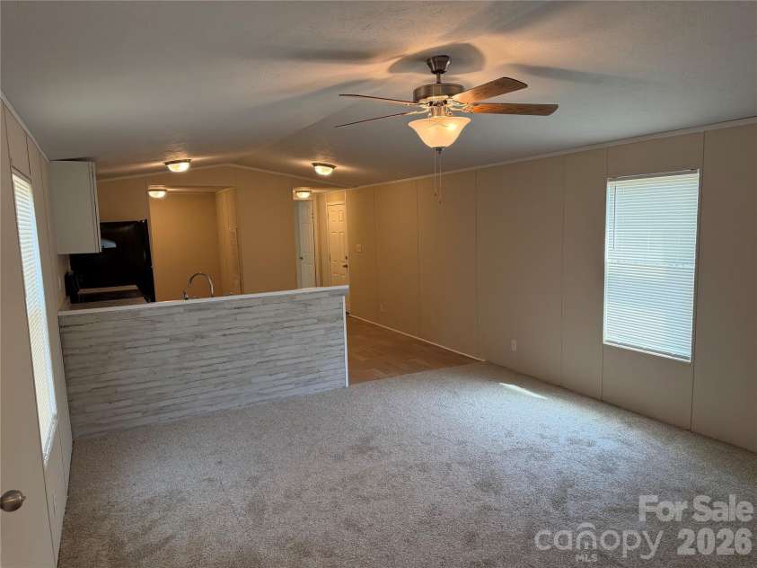 273 McMillan Drive, Hendersonville, NC 28792.  MLS# CAR4367615, YatesRealty ID 18642. 