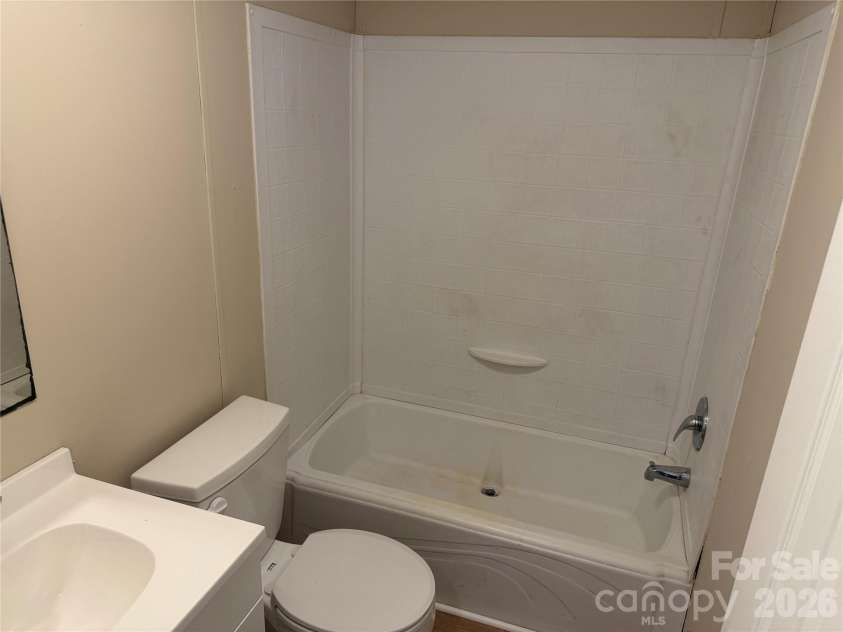 273 McMillan Drive, Hendersonville, NC 28792.  MLS# CAR4367615, YatesRealty ID 18642. 
